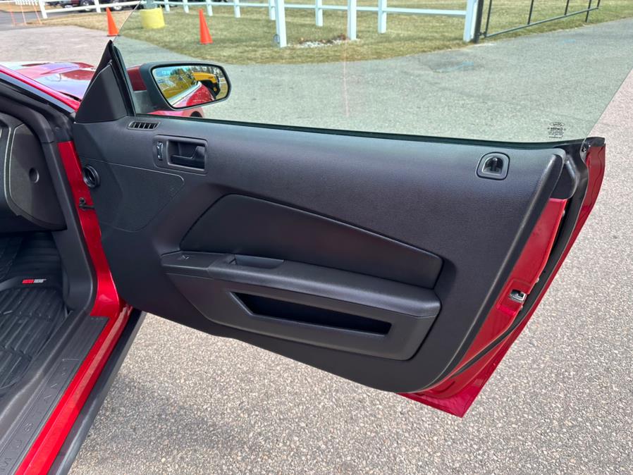2010 Ford Mustang 2dr Cpe GT, available for sale in South Windsor, Connecticut | Mike And Tony Auto Sales, Inc. South Windsor, Connecticut 2010 Ford Mustang 2dr Cpe GT, available for sale in South Windsor, Connecticut | Mike And Tony Auto Sales, Inc. South Windsor, Connecticut