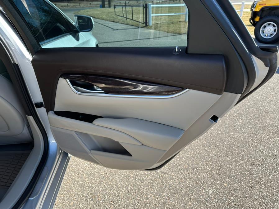 2014 Cadillac XTS 4dr Sdn Luxury AWD, available for sale in South Windsor, Connecticut | Mike And Tony Auto Sales, Inc. South Windsor, Connecticut 2014 Cadillac XTS 4dr Sdn Luxury AWD, available for sale in South Windsor, Connecticut | Mike And Tony Auto Sales, Inc. South Windsor, Connecticut