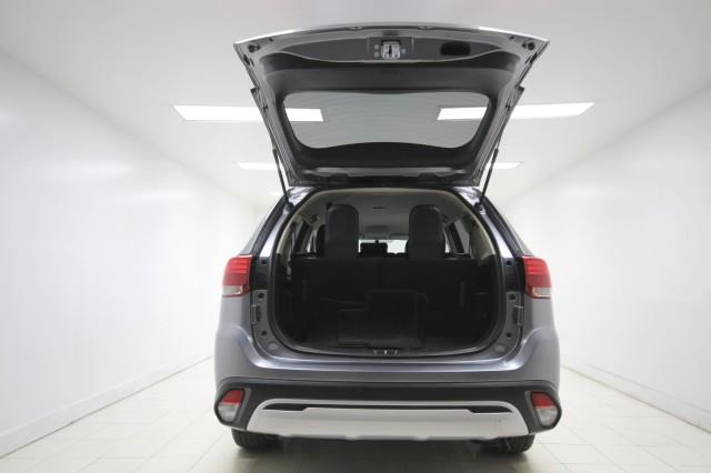 2019 Mitsubishi Outlander SE w/ rearCam, available for sale in Maple Shade, New Jersey | Car Revolution. Maple Shade, New Jersey 2019 Mitsubishi Outlander SE w/ rearCam, available for sale in Maple Shade, New Jersey | Car Revolution. Maple Shade, New Jersey