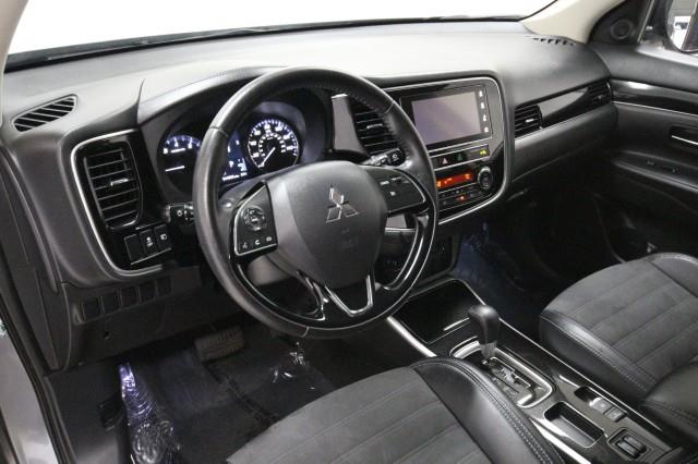 2019 Mitsubishi Outlander SE w/ rearCam, available for sale in Maple Shade, New Jersey | Car Revolution. Maple Shade, New Jersey 2019 Mitsubishi Outlander SE w/ rearCam, available for sale in Maple Shade, New Jersey | Car Revolution. Maple Shade, New Jersey