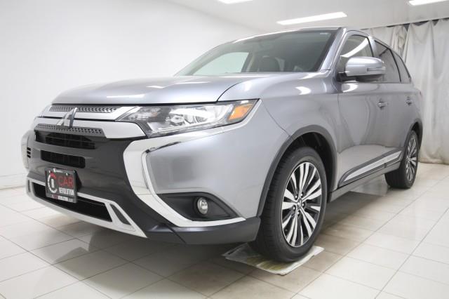 2019 Mitsubishi Outlander SE w/ rearCam, available for sale in Maple Shade, New Jersey | Car Revolution. Maple Shade, New Jersey 2019 Mitsubishi Outlander SE w/ rearCam, available for sale in Maple Shade, New Jersey | Car Revolution. Maple Shade, New Jersey