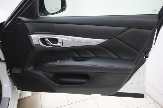 2018 Infiniti Q70 3.7 LUXE AWD w/ Navi & 360cam, available for sale in Maple Shade, New Jersey | Car Revolution. Maple Shade, New Jersey 2018 Infiniti Q70 3.7 LUXE AWD w/ Navi & 360cam, available for sale in Maple Shade, New Jersey | Car Revolution. Maple Shade, New Jersey