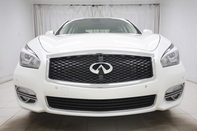 2018 Infiniti Q70 3.7 LUXE AWD w/ Navi & 360cam, available for sale in Maple Shade, New Jersey | Car Revolution. Maple Shade, New Jersey 2018 Infiniti Q70 3.7 LUXE AWD w/ Navi & 360cam, available for sale in Maple Shade, New Jersey | Car Revolution. Maple Shade, New Jersey