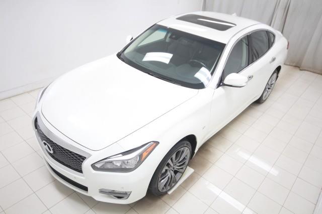 2018 Infiniti Q70 3.7 LUXE AWD w/ Navi & 360cam, available for sale in Maple Shade, New Jersey | Car Revolution. Maple Shade, New Jersey 2018 Infiniti Q70 3.7 LUXE AWD w/ Navi & 360cam, available for sale in Maple Shade, New Jersey | Car Revolution. Maple Shade, New Jersey