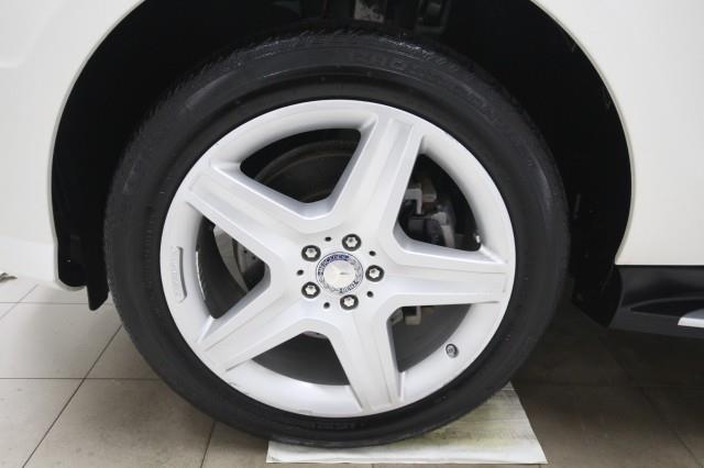 2015 Mercedes-benz Ml 350 4MATIC w/ Navi & rearCam, available for sale in Maple Shade, New Jersey | Car Revolution. Maple Shade, New Jersey 2015 Mercedes-benz Ml 350 4MATIC w/ Navi & rearCam, available for sale in Maple Shade, New Jersey | Car Revolution. Maple Shade, New Jersey