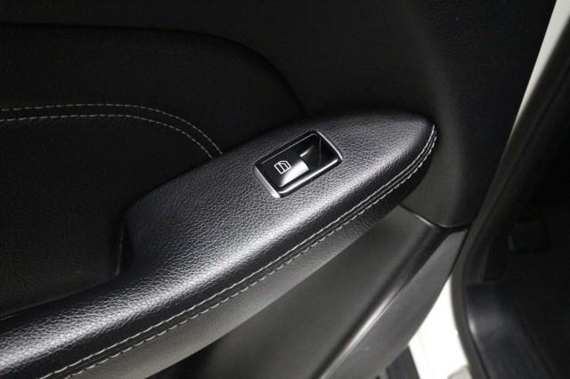 2015 Mercedes-benz Ml 350 4MATIC w/ Navi & rearCam, available for sale in Maple Shade, New Jersey | Car Revolution. Maple Shade, New Jersey 2015 Mercedes-benz Ml 350 4MATIC w/ Navi & rearCam, available for sale in Maple Shade, New Jersey | Car Revolution. Maple Shade, New Jersey