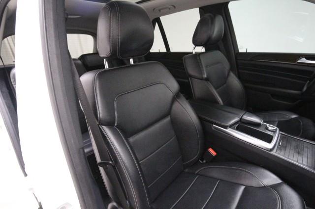 2015 Mercedes-benz Ml 350 4MATIC w/ Navi & rearCam, available for sale in Maple Shade, New Jersey | Car Revolution. Maple Shade, New Jersey 2015 Mercedes-benz Ml 350 4MATIC w/ Navi & rearCam, available for sale in Maple Shade, New Jersey | Car Revolution. Maple Shade, New Jersey