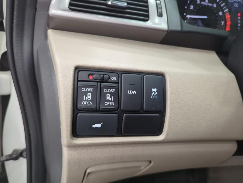 2017 Honda Odyssey EX-L, available for sale in Maple Shade, New Jersey | Car Revolution. Maple Shade, New Jersey 2017 Honda Odyssey EX-L, available for sale in Maple Shade, New Jersey | Car Revolution. Maple Shade, New Jersey