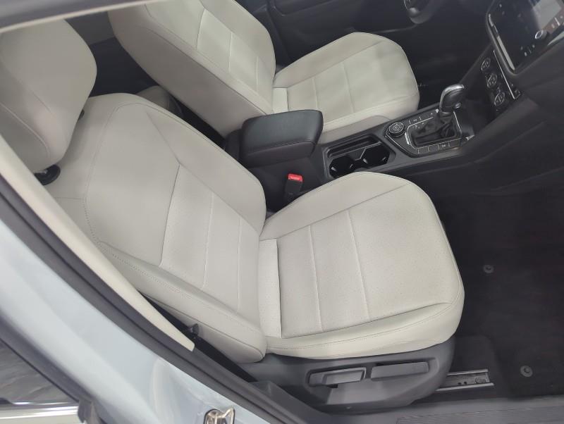 2018 Volkswagen Tiguan SE, available for sale in Maple Shade, New Jersey | Car Revolution. Maple Shade, New Jersey 2018 Volkswagen Tiguan SE, available for sale in Maple Shade, New Jersey | Car Revolution. Maple Shade, New Jersey