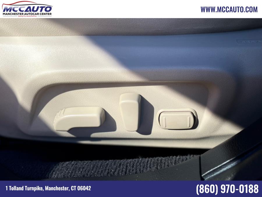 2016 Subaru Outback 4dr Wgn 2.5i Limited PZEV, available for sale in Manchester, Connecticut | Manchester Autocar Center. Manchester, Connecticut 2016 Subaru Outback 4dr Wgn 2.5i Limited PZEV, available for sale in Manchester, Connecticut | Manchester Autocar Center. Manchester, Connecticut
