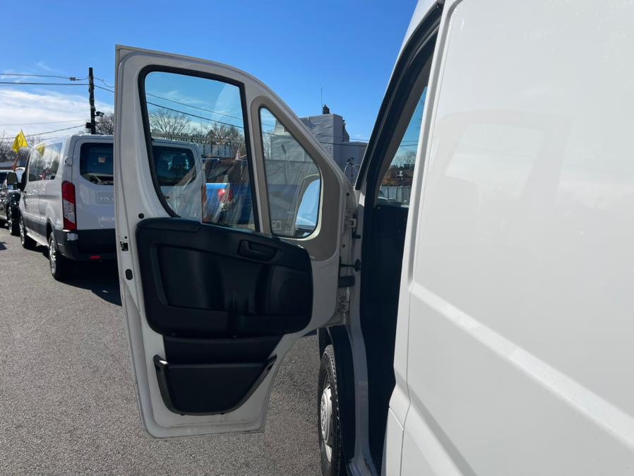 2016 Ram ProMaster Cargo Van 2500 High Roof 159" WB, available for sale in Irvington, New Jersey | Elis Motors Corp. Irvington, New Jersey 2016 Ram ProMaster Cargo Van 2500 High Roof 159" WB, available for sale in Irvington, New Jersey | Elis Motors Corp. Irvington, New Jersey