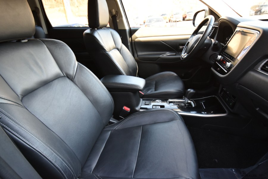 2020 Mitsubishi Outlander SEL S-AWC, available for sale in Waterbury, Connecticut | Highline Car Connection. Waterbury, Connecticut 2020 Mitsubishi Outlander SEL S-AWC, available for sale in Waterbury, Connecticut | Highline Car Connection. Waterbury, Connecticut