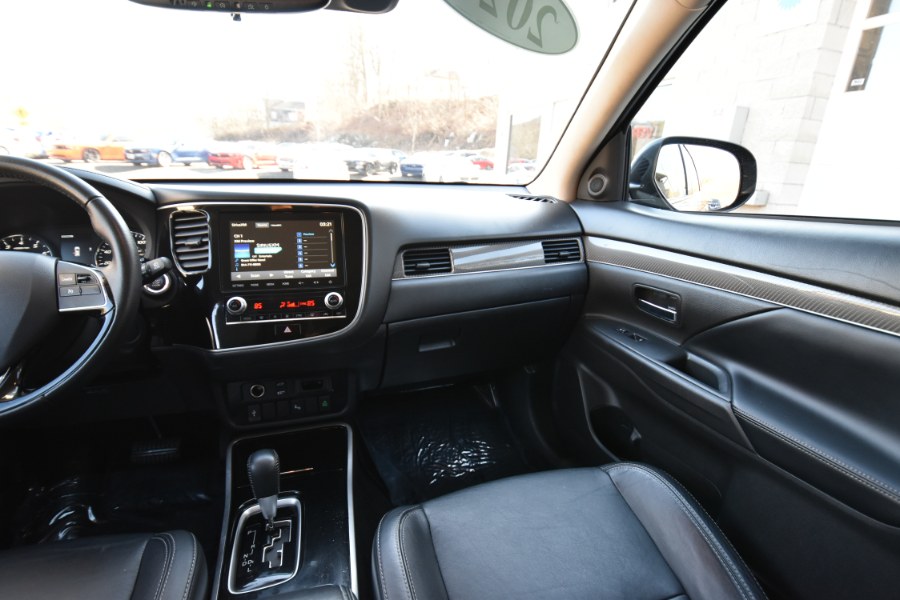 2020 Mitsubishi Outlander SEL S-AWC, available for sale in Waterbury, Connecticut | Highline Car Connection. Waterbury, Connecticut 2020 Mitsubishi Outlander SEL S-AWC, available for sale in Waterbury, Connecticut | Highline Car Connection. Waterbury, Connecticut