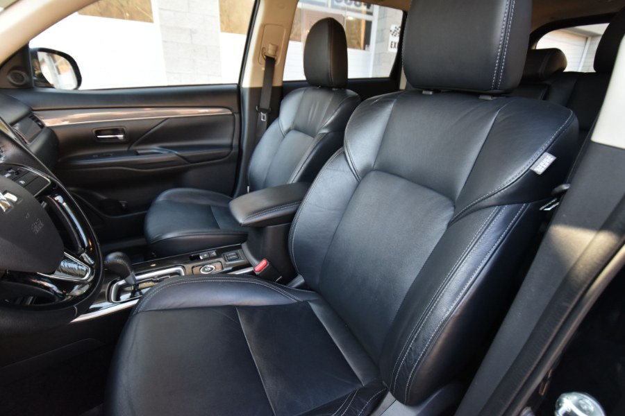 2020 Mitsubishi Outlander SEL S-AWC, available for sale in Waterbury, Connecticut | Highline Car Connection. Waterbury, Connecticut 2020 Mitsubishi Outlander SEL S-AWC, available for sale in Waterbury, Connecticut | Highline Car Connection. Waterbury, Connecticut