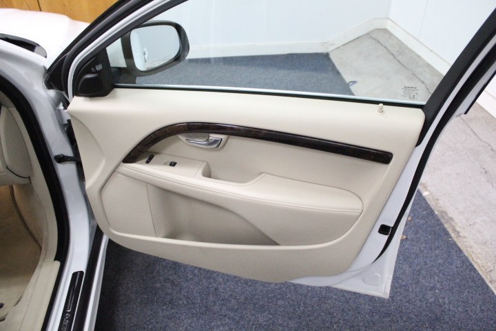 2016 Volvo S80 4dr Sdn T5 Drive-E Platinum, available for sale in Plainville, Connecticut | New England Auto Sales LLC. Plainville, Connecticut 2016 Volvo S80 4dr Sdn T5 Drive-E Platinum, available for sale in Plainville, Connecticut | New England Auto Sales LLC. Plainville, Connecticut