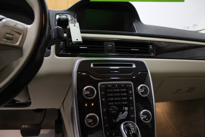 2016 Volvo S80 4dr Sdn T5 Drive-E Platinum, available for sale in Plainville, Connecticut | New England Auto Sales LLC. Plainville, Connecticut 2016 Volvo S80 4dr Sdn T5 Drive-E Platinum, available for sale in Plainville, Connecticut | New England Auto Sales LLC. Plainville, Connecticut