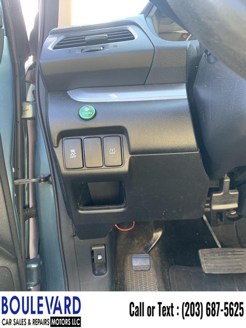2015 Honda Cr-v LX Sport Utility 4D, available for sale in New Haven, Connecticut | Boulevard Motors LLC. New Haven, Connecticut 2015 Honda Cr-v LX Sport Utility 4D, available for sale in New Haven, Connecticut | Boulevard Motors LLC. New Haven, Connecticut