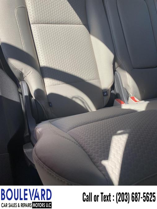 2017 Ford Escape SE Sport Utility 4D, available for sale in New Haven, Connecticut | Boulevard Motors LLC. New Haven, Connecticut 2017 Ford Escape SE Sport Utility 4D, available for sale in New Haven, Connecticut | Boulevard Motors LLC. New Haven, Connecticut