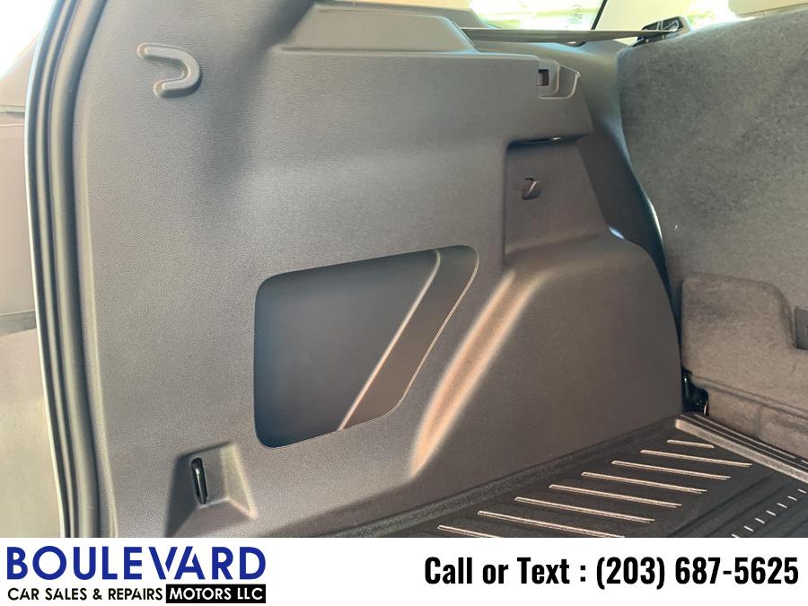 2017 Ford Escape SE Sport Utility 4D, available for sale in New Haven, Connecticut | Boulevard Motors LLC. New Haven, Connecticut 2017 Ford Escape SE Sport Utility 4D, available for sale in New Haven, Connecticut | Boulevard Motors LLC. New Haven, Connecticut