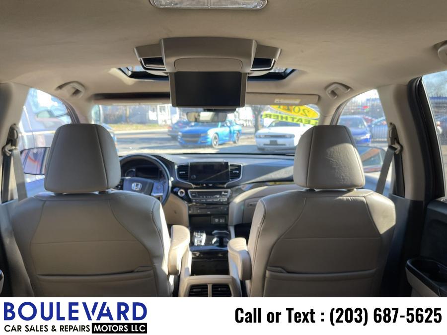 2021 Honda Pilot Touring Sport Utility 4D, available for sale in New Haven, Connecticut | Boulevard Motors LLC. New Haven, Connecticut 2021 Honda Pilot Touring Sport Utility 4D, available for sale in New Haven, Connecticut | Boulevard Motors LLC. New Haven, Connecticut