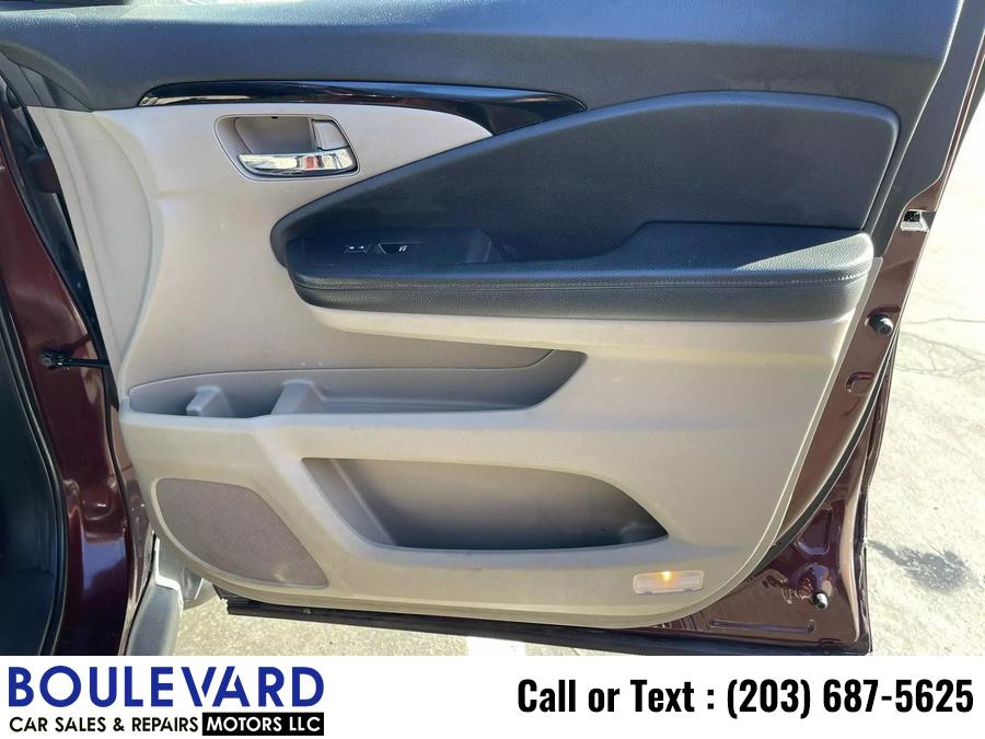 2021 Honda Pilot Touring Sport Utility 4D, available for sale in New Haven, Connecticut | Boulevard Motors LLC. New Haven, Connecticut 2021 Honda Pilot Touring Sport Utility 4D, available for sale in New Haven, Connecticut | Boulevard Motors LLC. New Haven, Connecticut
