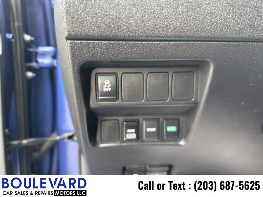2017 Nissan Rogue S (2017.5) Sport Utility 4D, available for sale in New Haven, Connecticut | Boulevard Motors LLC. New Haven, Connecticut 2017 Nissan Rogue S (2017.5) Sport Utility 4D, available for sale in New Haven, Connecticut | Boulevard Motors LLC. New Haven, Connecticut