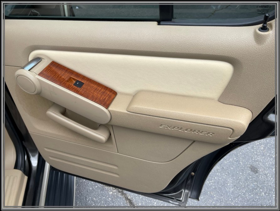 2007 Ford Explorer 4WD 4dr V6 Eddie Bauer, available for sale in Huntington Station, New York | My Auto Inc.. Huntington Station, New York 2007 Ford Explorer 4WD 4dr V6 Eddie Bauer, available for sale in Huntington Station, New York | My Auto Inc.. Huntington Station, New York