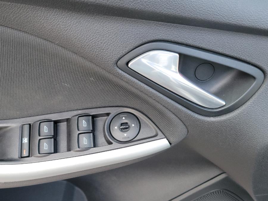 2013 Ford Focus 4dr Sdn SE, available for sale in Philadelphia, Pennsylvania | Eugen's Auto Sales & Repairs. Philadelphia, Pennsylvania 2013 Ford Focus 4dr Sdn SE, available for sale in Philadelphia, Pennsylvania | Eugen's Auto Sales & Repairs. Philadelphia, Pennsylvania