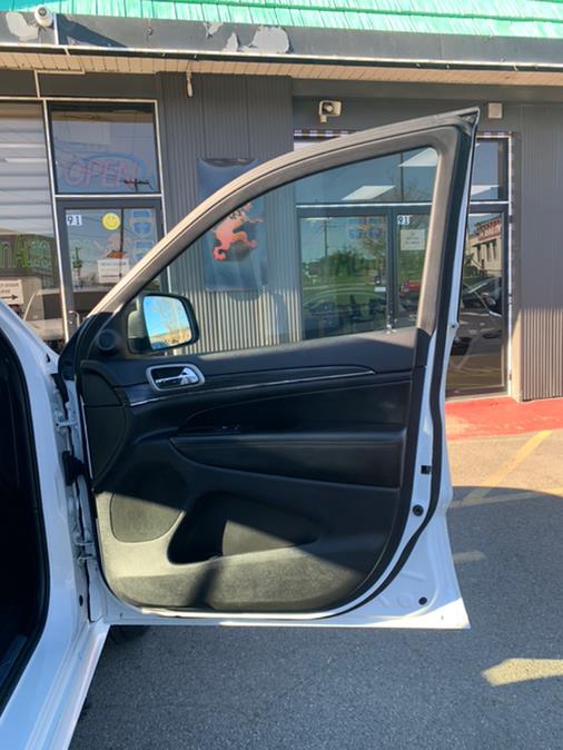 2020 Jeep Grand Cherokee Limited X 4x4, available for sale in Lodi, New Jersey | European Auto Expo. Lodi, New Jersey 2020 Jeep Grand Cherokee Limited X 4x4, available for sale in Lodi, New Jersey | European Auto Expo. Lodi, New Jersey