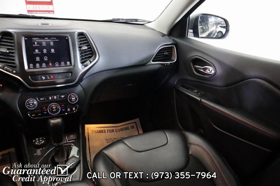 2019 Jeep Cherokee Trailhawk, available for sale in Haskell, New Jersey | City Motor Group Inc.. Haskell, New Jersey 2019 Jeep Cherokee Trailhawk, available for sale in Haskell, New Jersey | City Motor Group Inc.. Haskell, New Jersey