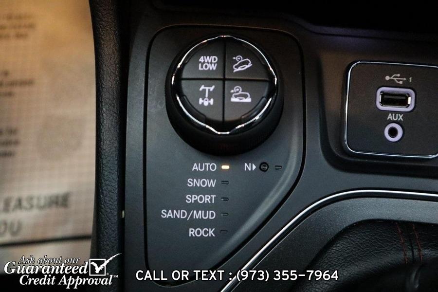 2019 Jeep Cherokee Trailhawk, available for sale in Haskell, New Jersey | City Motor Group Inc.. Haskell, New Jersey 2019 Jeep Cherokee Trailhawk, available for sale in Haskell, New Jersey | City Motor Group Inc.. Haskell, New Jersey