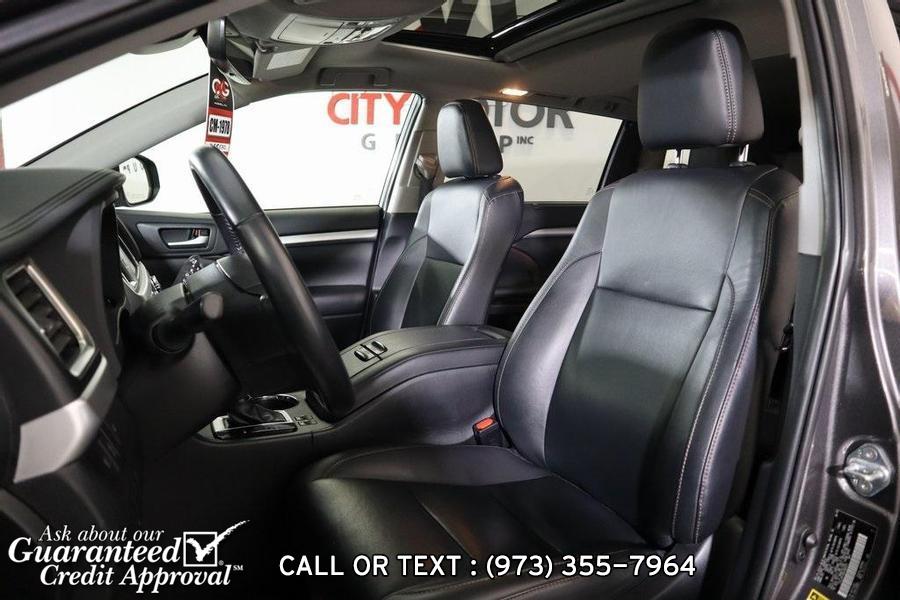 2019 Toyota Highlander XLE, available for sale in Haskell, New Jersey | City Motor Group Inc.. Haskell, New Jersey 2019 Toyota Highlander XLE, available for sale in Haskell, New Jersey | City Motor Group Inc.. Haskell, New Jersey