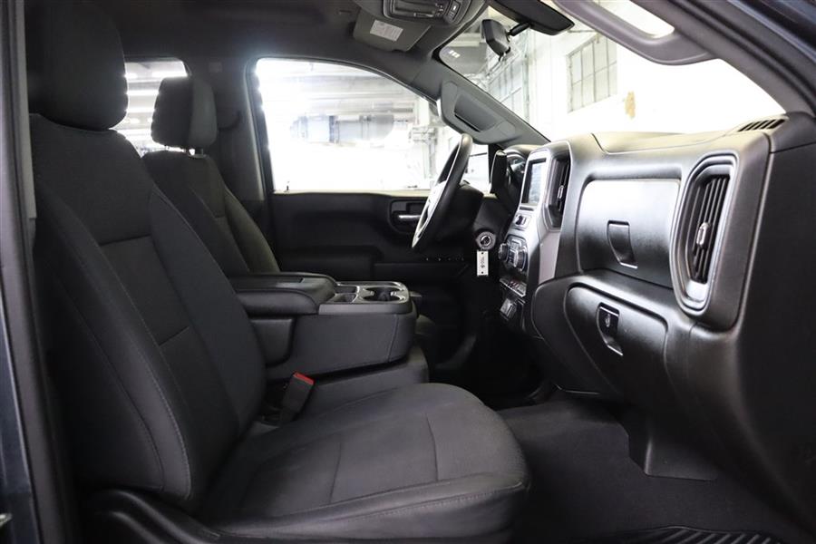 2019 Chevrolet Silverado K1500 CUSTOM, available for sale in Paterson, New Jersey | Fast Track Motors. Paterson, New Jersey 2019 Chevrolet Silverado K1500 CUSTOM, available for sale in Paterson, New Jersey | Fast Track Motors. Paterson, New Jersey