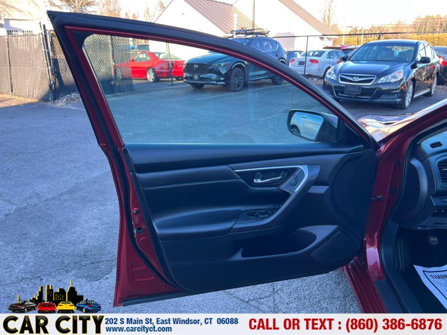 2015 Nissan Altima 4dr Sdn I4 2.5 S, available for sale in East Windsor, Connecticut | Car City LLC. East Windsor, Connecticut 2015 Nissan Altima 4dr Sdn I4 2.5 S, available for sale in East Windsor, Connecticut | Car City LLC. East Windsor, Connecticut