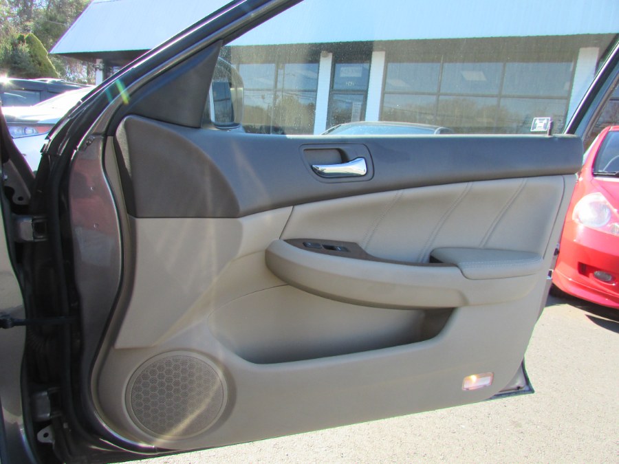 2007 Honda Accord Sdn 4dr I4 AT EX-L PZEV, available for sale in East Windsor, Connecticut | United Auto Sales of E Windsor, Inc. East Windsor, Connecticut 2007 Honda Accord Sdn 4dr I4 AT EX-L PZEV, available for sale in East Windsor, Connecticut | United Auto Sales of E Windsor, Inc. East Windsor, Connecticut