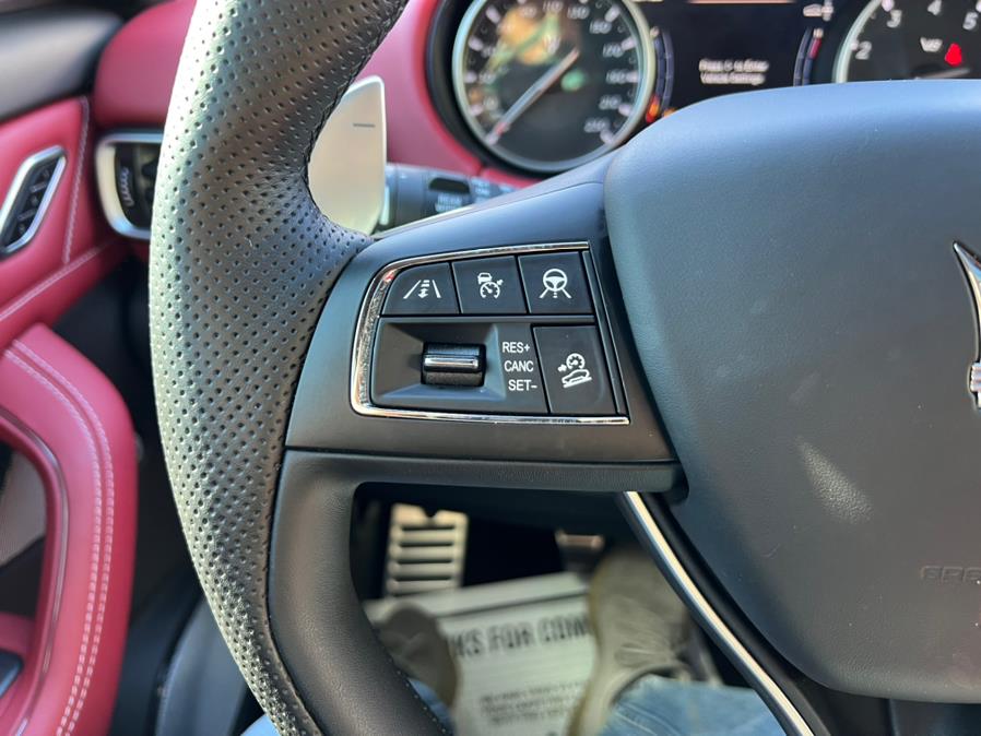 2022 Maserati Levante Modena S 3.8L, available for sale in Jamaica, New York | Sunrise Autoland. Jamaica, New York 2022 Maserati Levante Modena S 3.8L, available for sale in Jamaica, New York | Sunrise Autoland. Jamaica, New York