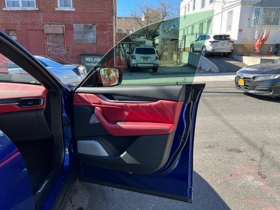 2022 Maserati Levante Modena S 3.8L, available for sale in Jamaica, New York | Sunrise Autoland. Jamaica, New York 2022 Maserati Levante Modena S 3.8L, available for sale in Jamaica, New York | Sunrise Autoland. Jamaica, New York