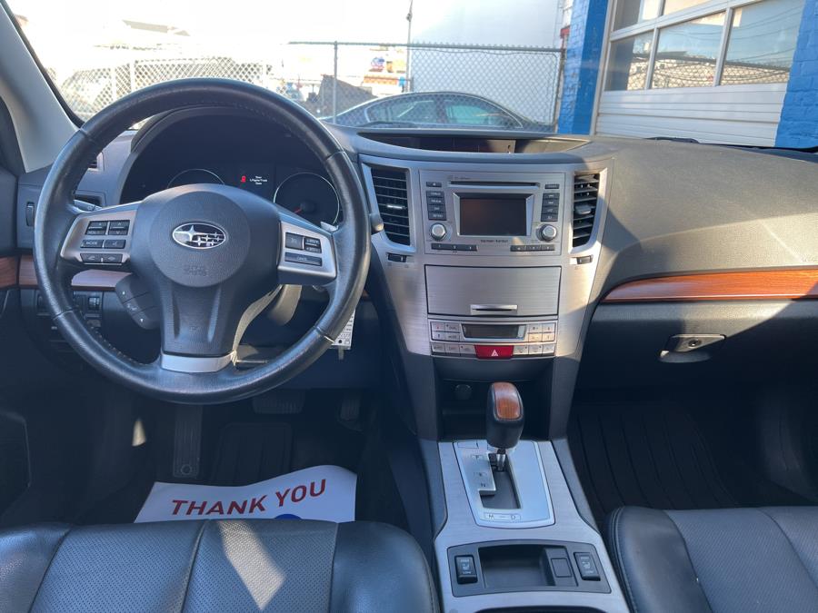 2014 Subaru Outback 4dr Wgn H4 Auto 2.5i Limited, available for sale in Stamford, Connecticut | Harbor View Auto Sales LLC. Stamford, Connecticut 2014 Subaru Outback 4dr Wgn H4 Auto 2.5i Limited, available for sale in Stamford, Connecticut | Harbor View Auto Sales LLC. Stamford, Connecticut