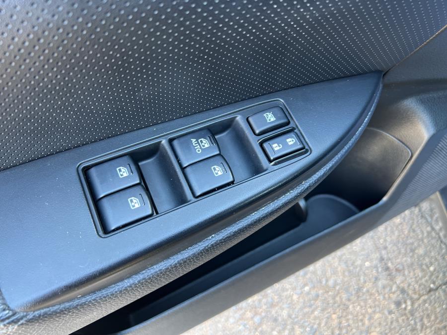 2014 Subaru Outback 4dr Wgn H4 Auto 2.5i Limited, available for sale in Stamford, Connecticut | Harbor View Auto Sales LLC. Stamford, Connecticut 2014 Subaru Outback 4dr Wgn H4 Auto 2.5i Limited, available for sale in Stamford, Connecticut | Harbor View Auto Sales LLC. Stamford, Connecticut