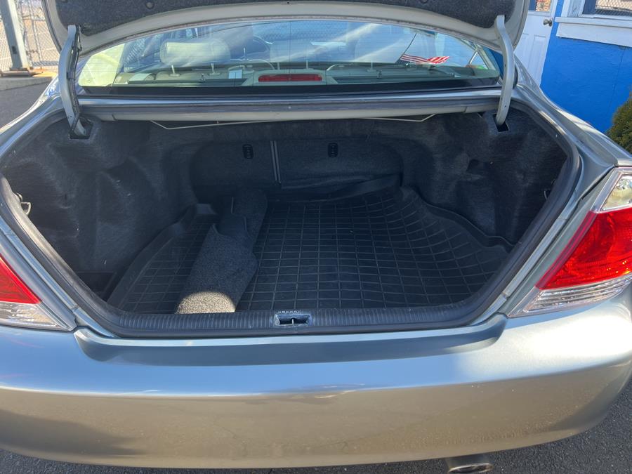 2005 Toyota Camry 4dr Sdn XLE Auto, available for sale in Stamford, Connecticut | Harbor View Auto Sales LLC. Stamford, Connecticut 2005 Toyota Camry 4dr Sdn XLE Auto, available for sale in Stamford, Connecticut | Harbor View Auto Sales LLC. Stamford, Connecticut