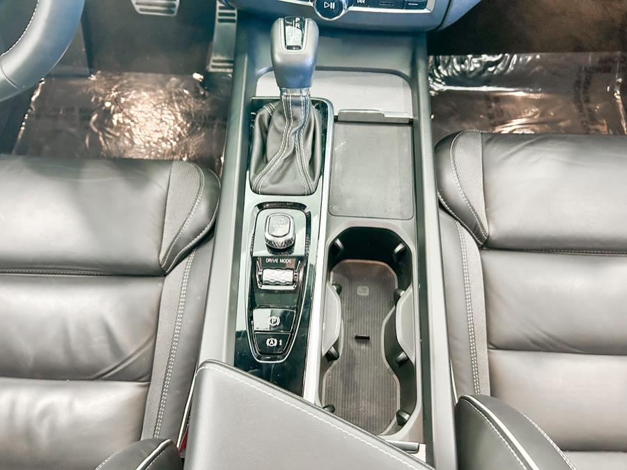 2021 Volvo XC60 T5 FWD R-Design, available for sale in Franklin Square, New York | Luxury Motor Club. Franklin Square, New York 2021 Volvo XC60 T5 FWD R-Design, available for sale in Franklin Square, New York | Luxury Motor Club. Franklin Square, New York