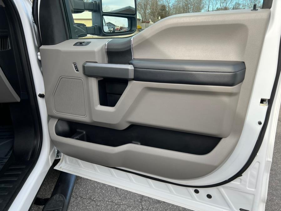 2017 Ford Super Duty F-250 SRW XLT 4WD Crew Cab 8'' Box, available for sale in Berlin, Connecticut | Tru Auto Mall. Berlin, Connecticut 2017 Ford Super Duty F-250 SRW XLT 4WD Crew Cab 8'' Box, available for sale in Berlin, Connecticut | Tru Auto Mall. Berlin, Connecticut