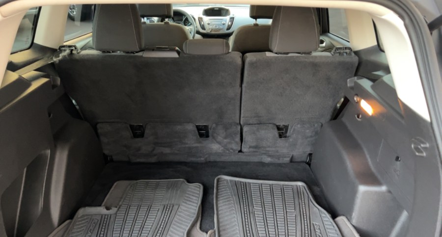 2017 Ford Escape SE 4WD, available for sale in Waterbury, Connecticut | West End Automotive Center. Waterbury, Connecticut 2017 Ford Escape SE 4WD, available for sale in Waterbury, Connecticut | West End Automotive Center. Waterbury, Connecticut