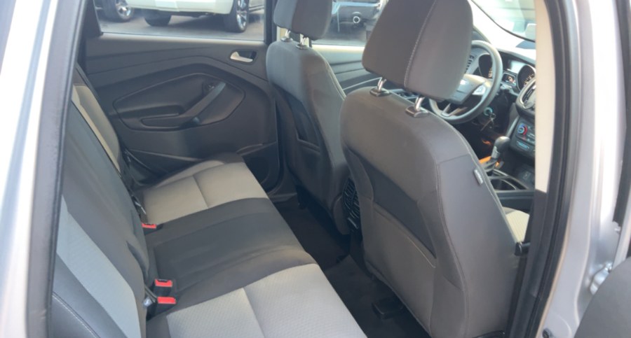 2017 Ford Escape SE 4WD, available for sale in Waterbury, Connecticut | West End Automotive Center. Waterbury, Connecticut 2017 Ford Escape SE 4WD, available for sale in Waterbury, Connecticut | West End Automotive Center. Waterbury, Connecticut