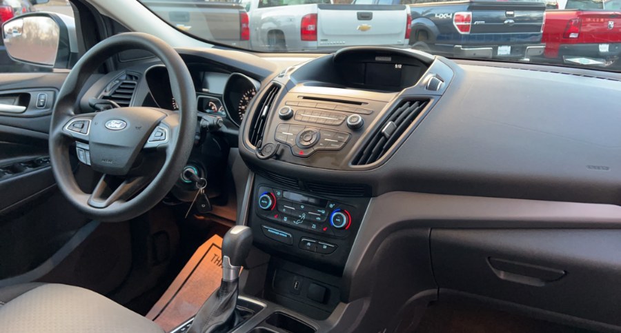 2017 Ford Escape SE 4WD, available for sale in Waterbury, Connecticut | West End Automotive Center. Waterbury, Connecticut 2017 Ford Escape SE 4WD, available for sale in Waterbury, Connecticut | West End Automotive Center. Waterbury, Connecticut
