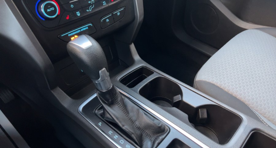 2017 Ford Escape SE 4WD, available for sale in Waterbury, Connecticut | West End Automotive Center. Waterbury, Connecticut 2017 Ford Escape SE 4WD, available for sale in Waterbury, Connecticut | West End Automotive Center. Waterbury, Connecticut