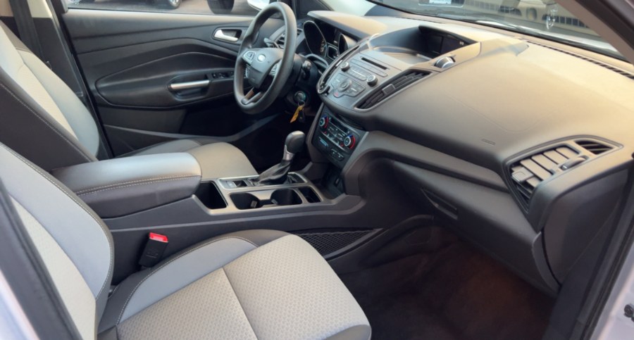 2017 Ford Escape SE 4WD, available for sale in Waterbury, Connecticut | West End Automotive Center. Waterbury, Connecticut 2017 Ford Escape SE 4WD, available for sale in Waterbury, Connecticut | West End Automotive Center. Waterbury, Connecticut