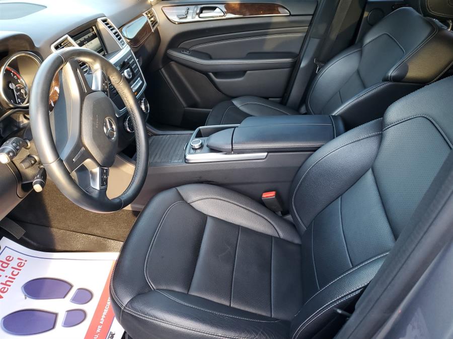 2013 Mercedes-Benz M-Class 4MATIC 4dr ML 350, available for sale in Springfield, Massachusetts | Absolute Motors Inc. Springfield, Massachusetts 2013 Mercedes-Benz M-Class 4MATIC 4dr ML 350, available for sale in Springfield, Massachusetts | Absolute Motors Inc. Springfield, Massachusetts