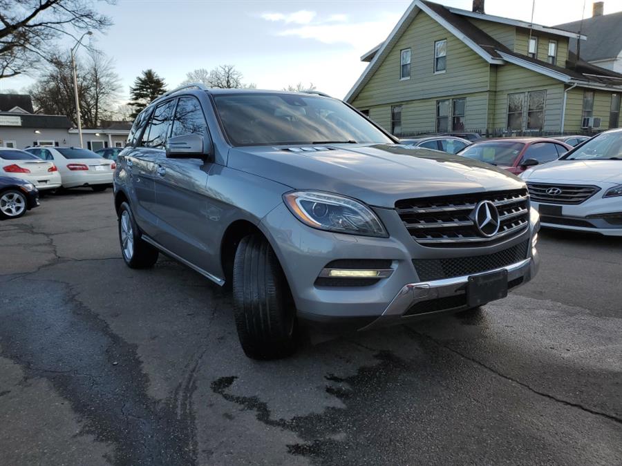 2013 Mercedes-Benz M-Class 4MATIC 4dr ML 350, available for sale in Springfield, Massachusetts | Absolute Motors Inc. Springfield, Massachusetts 2013 Mercedes-Benz M-Class 4MATIC 4dr ML 350, available for sale in Springfield, Massachusetts | Absolute Motors Inc. Springfield, Massachusetts