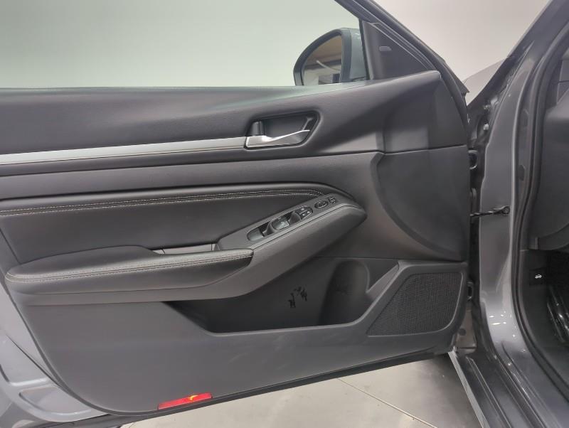 2019 Nissan Altima 2.5 SL, available for sale in Maple Shade, New Jersey | Car Revolution. Maple Shade, New Jersey 2019 Nissan Altima 2.5 SL, available for sale in Maple Shade, New Jersey | Car Revolution. Maple Shade, New Jersey
